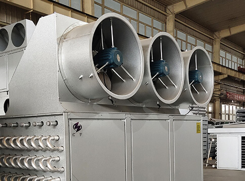 Floor-standing curved top cover side-blowing evaporator